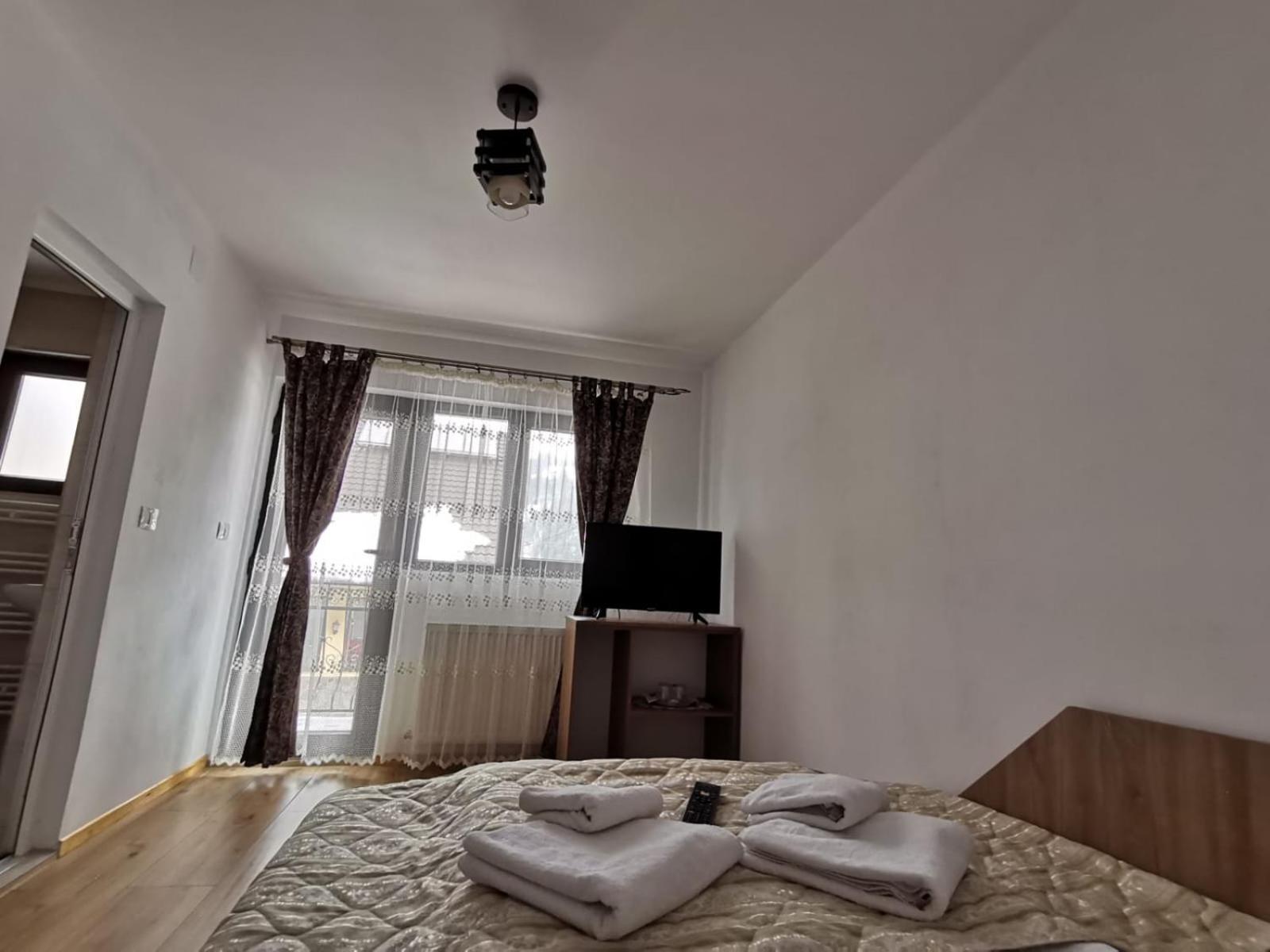 Casa Dana Olteanu Hotel มัวเยชู เด ซุส ภายนอก รูปภาพ
